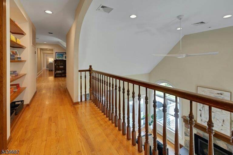 Property listing MLS 4037583 photo 34