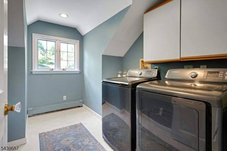 Property listing MLS 4037583 photo 36