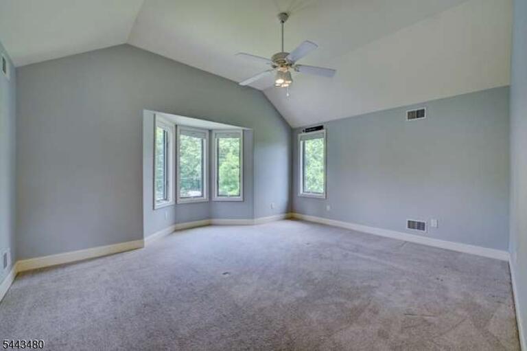 Property listing MLS 4037781 photo 26