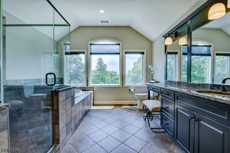Property listing MLS 4037781 photo 30