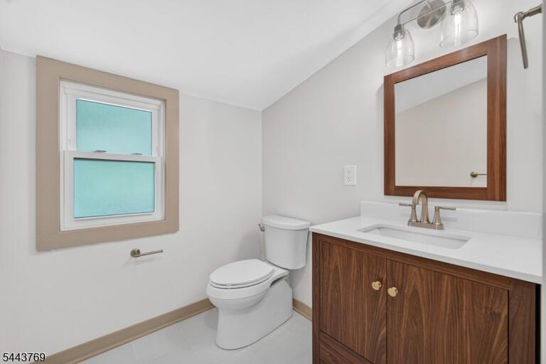 Property listing MLS 4038074 photo 41