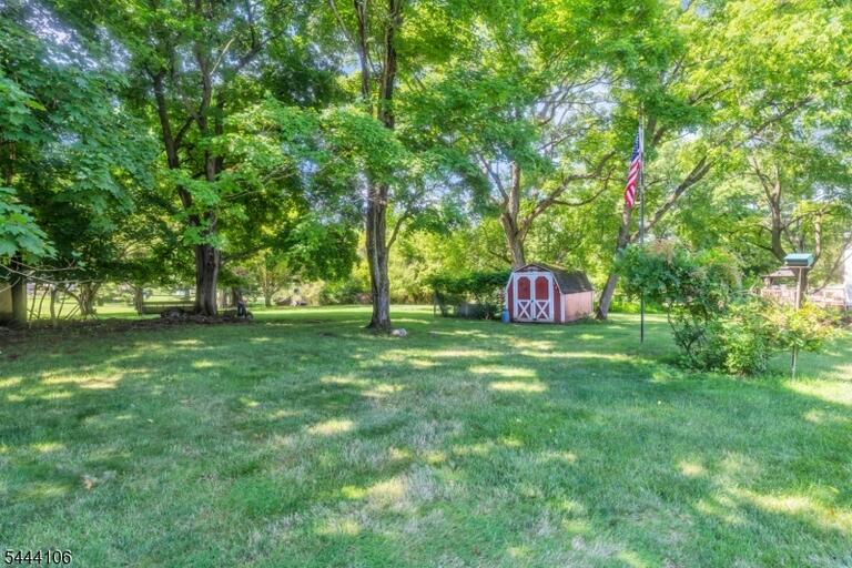 Property listing MLS 4038327 photo 18