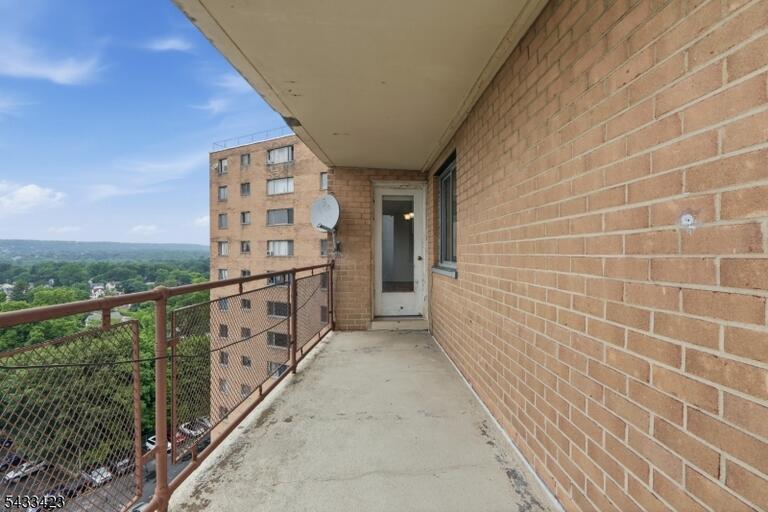 Property listing MLS 4038670 photo 11
