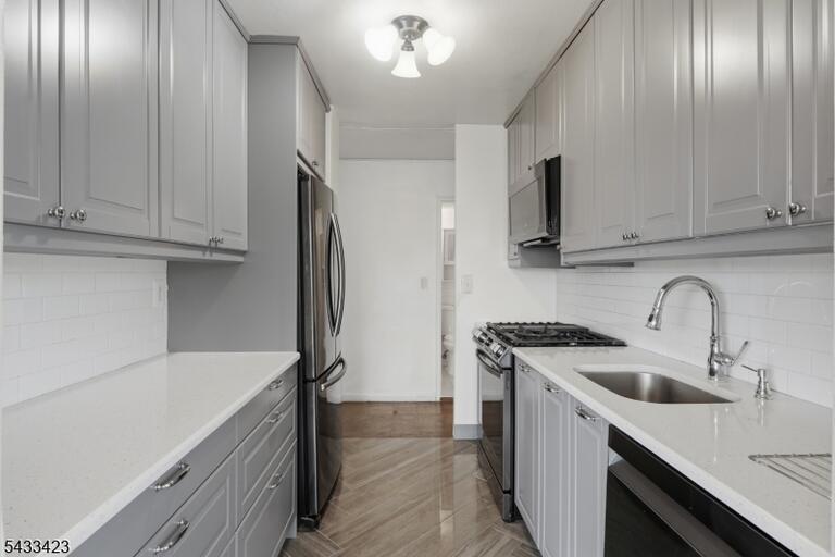 Property listing MLS 4038670 photo 16