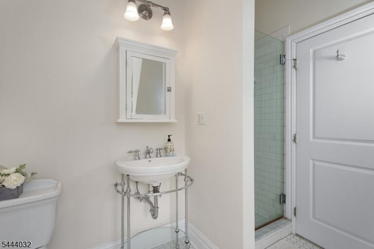 Property listing MLS 4038858 photo 33