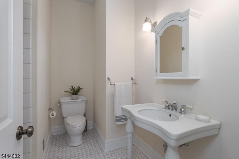 Property listing MLS 4038858 photo 37