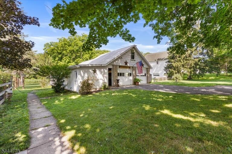 Property listing MLS 4038912 photo 6