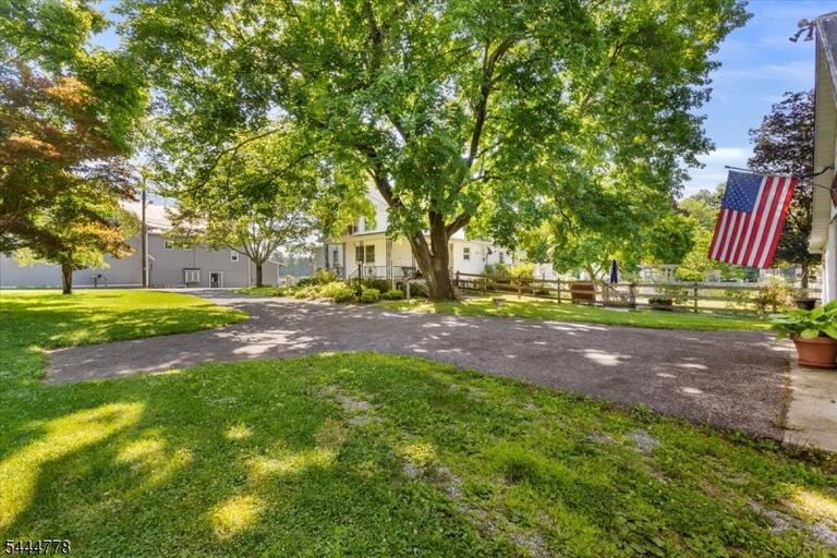Property listing MLS 4038912 photo 7