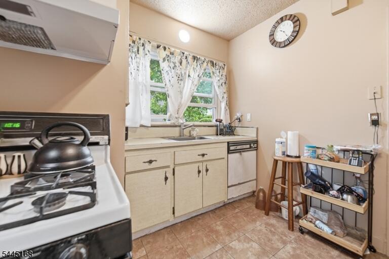 Property listing MLS 4039247 photo 6