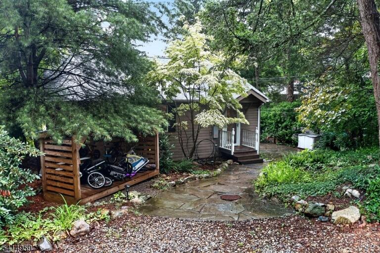 Property listing MLS 4039322 photo 15