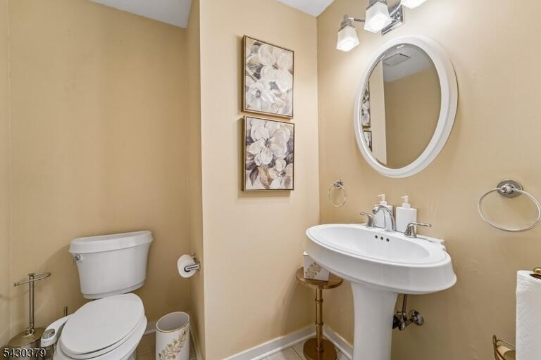 Property listing MLS 4039342 photo 17