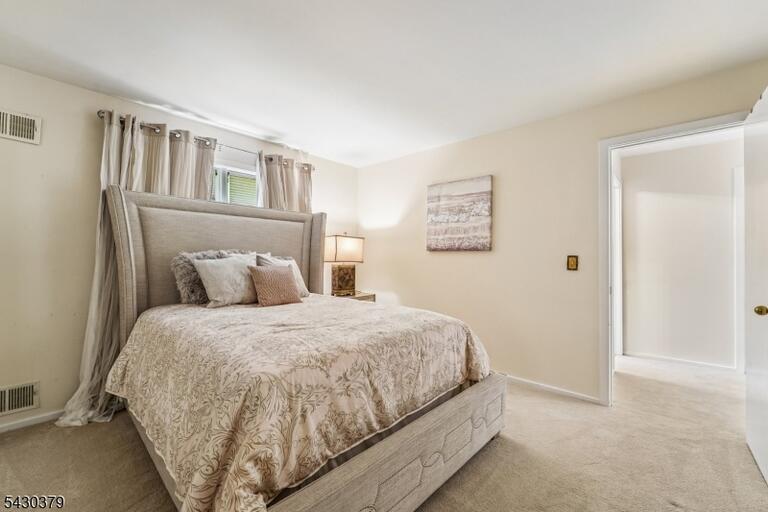 Property listing MLS 4039342 photo 27