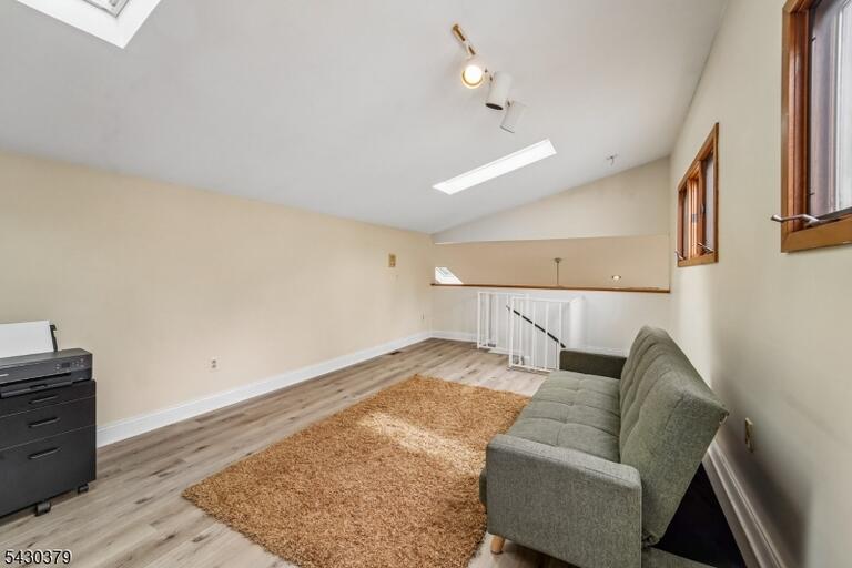 Property listing MLS 4039342 photo 33