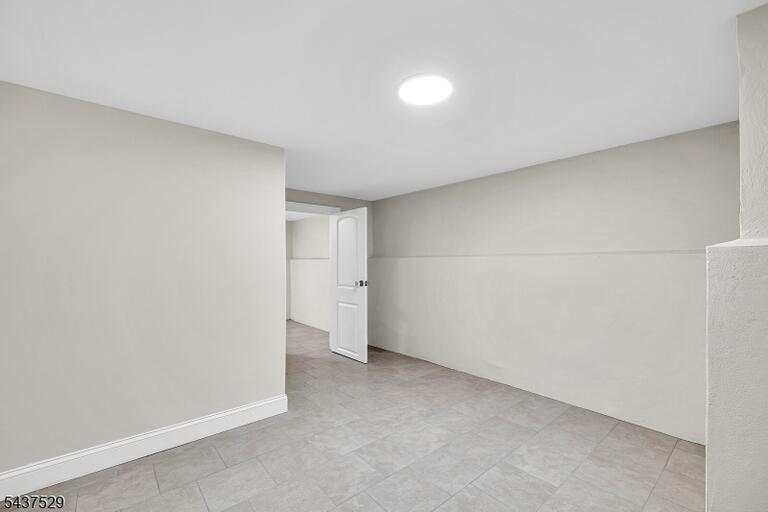 Property listing MLS 4041848 photo 33