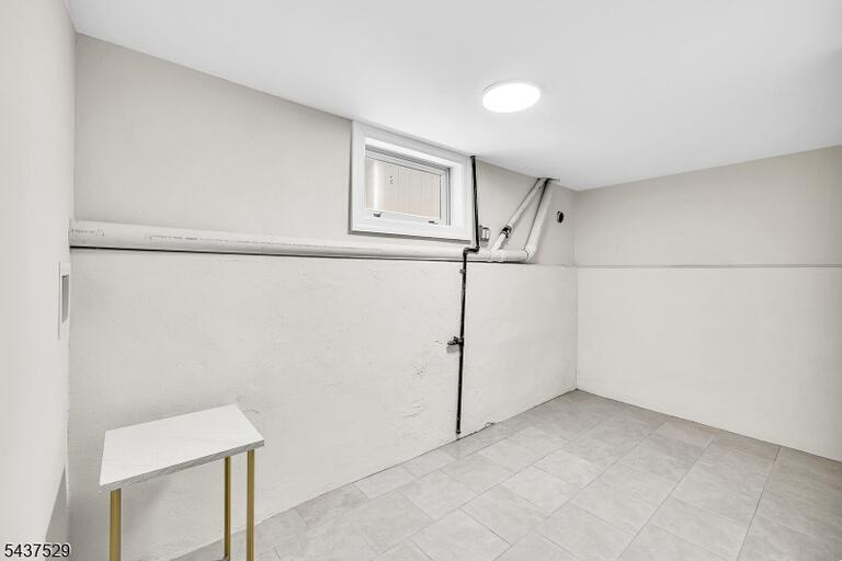 Property listing MLS 4041848 photo 34