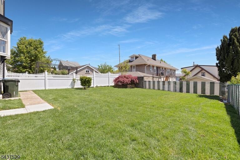 Property listing MLS 4041848 photo 36