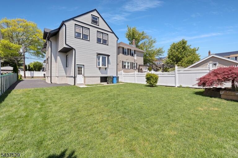 Property listing MLS 4041848 photo 38