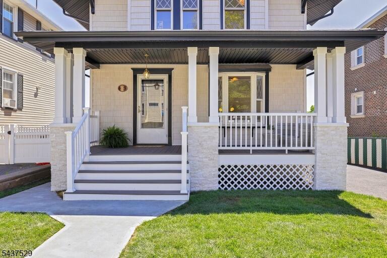 Property listing MLS 4041848 photo 5