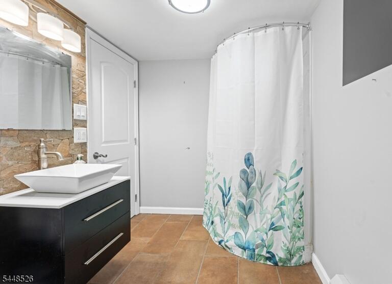 Property listing MLS 4042336 photo 40