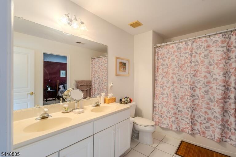 Property listing MLS 4042673 photo 32