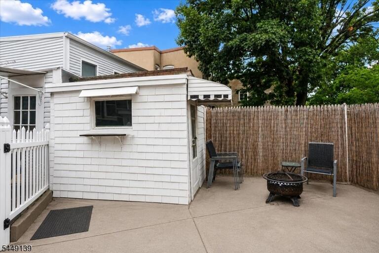 Property listing MLS 4042880 photo 24