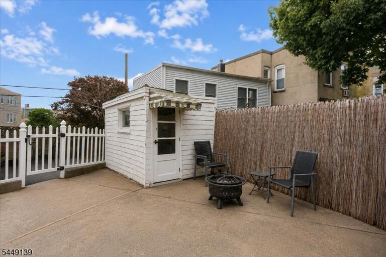 Property listing MLS 4042880 photo 26