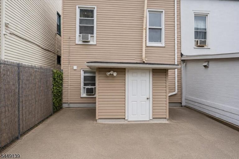 Property listing MLS 4042880 photo 27