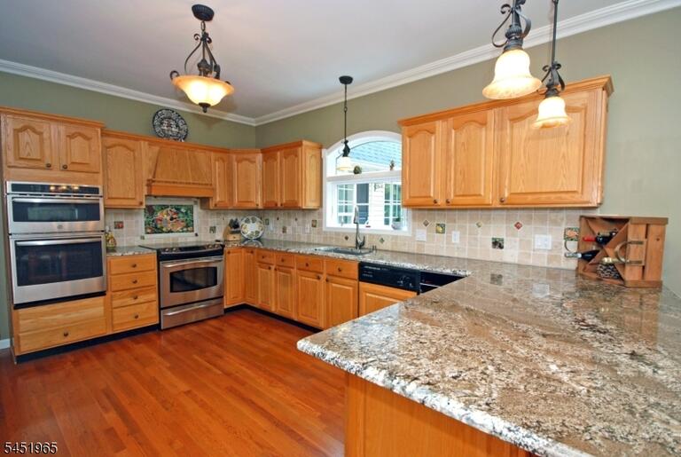 Property listing MLS 4045283 photo 7