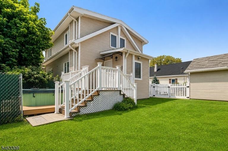 Property listing MLS 4046375 photo 3