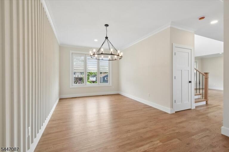 Property listing MLS 4046640 photo 13