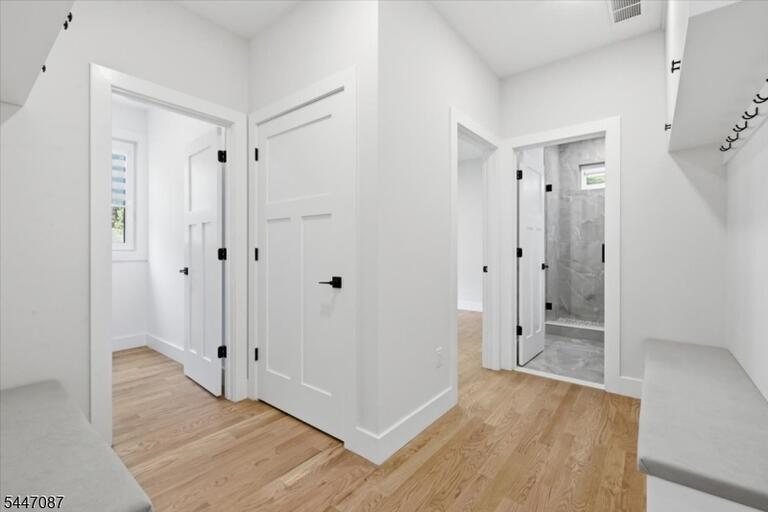 Property listing MLS 4046640 photo 18