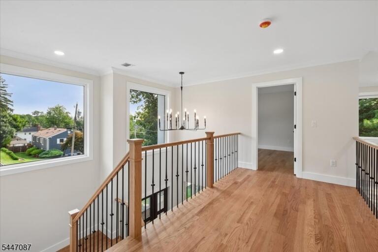 Property listing MLS 4046640 photo 23