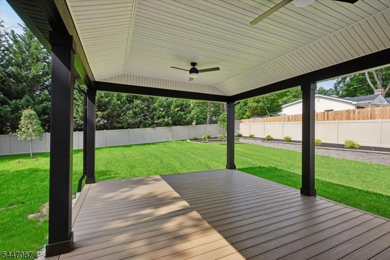 Property listing MLS 4046640 photo 39