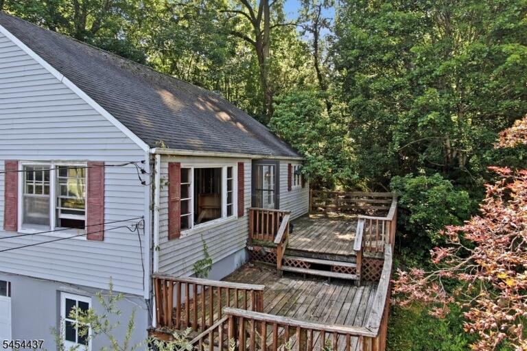 Property listing MLS 4047333 photo 2