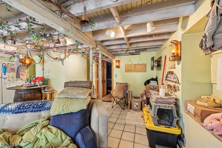 Property listing MLS 4047500 photo 11