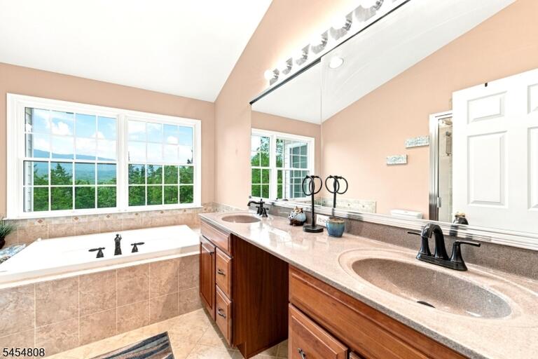 image-4047834-28.jpeg