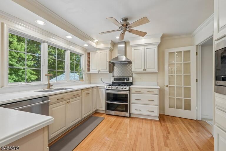 image-4048675-11.jpeg