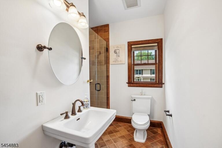Property listing MLS 4048829 photo 16