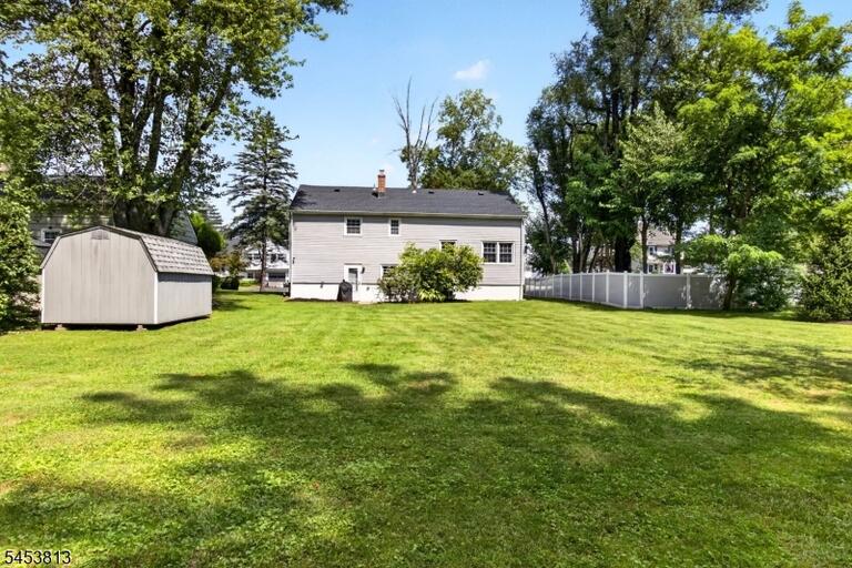 Property listing MLS 4048844 photo 35
