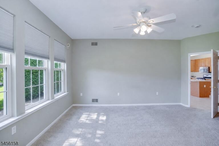 Property listing MLS 4048845 photo 29