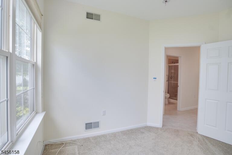Property listing MLS 4048845 photo 33