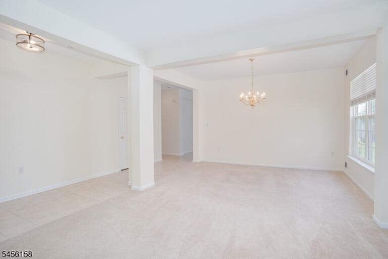 Property listing MLS 4048845 photo 9