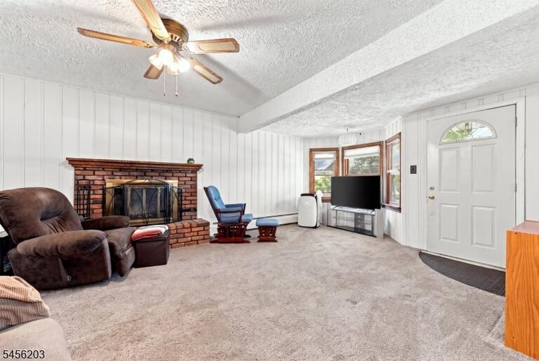 Property listing MLS 4048854 photo 11