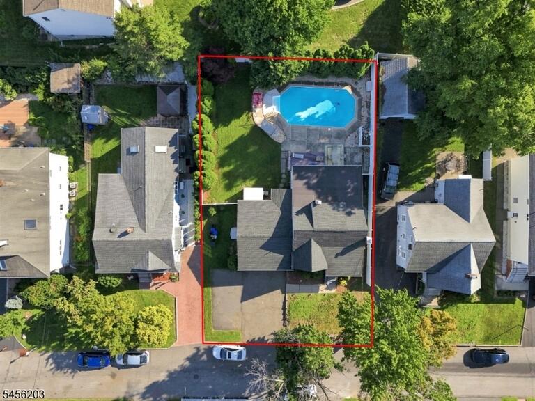 Property listing MLS 4048854 photo 19
