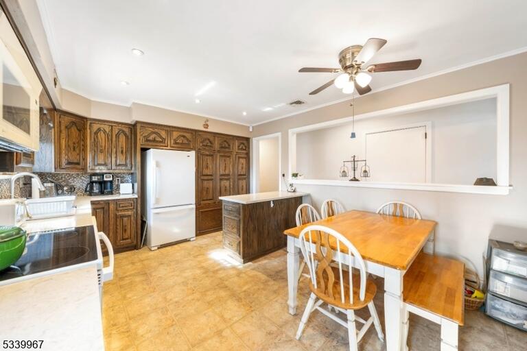 Property listing MLS 4048914 photo 10