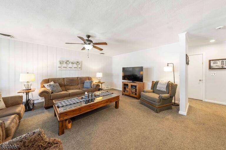 Property listing MLS 4048914 photo 6
