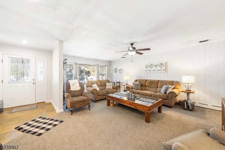 Property listing MLS 4048914 photo 7