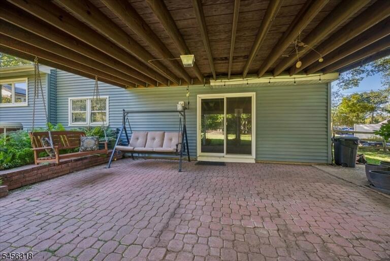 Property listing MLS 4048945 photo 34