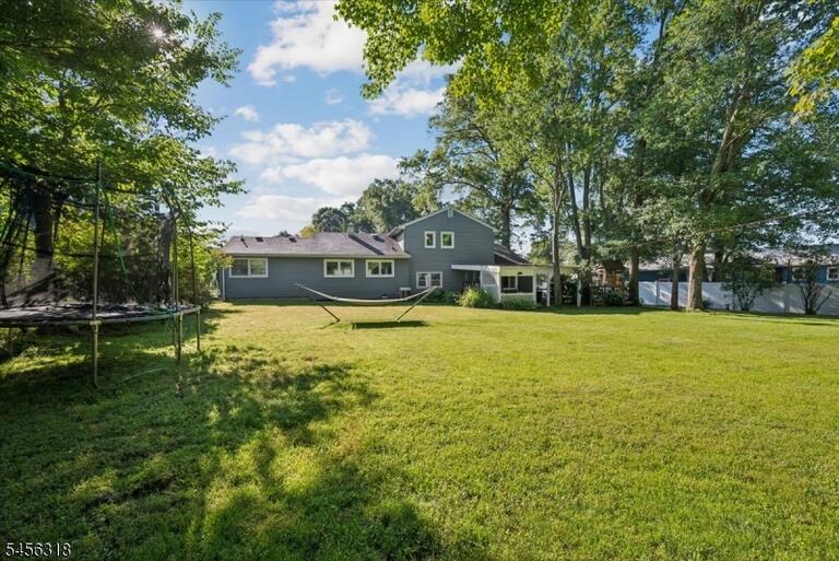 Property listing MLS 4048945 photo 37