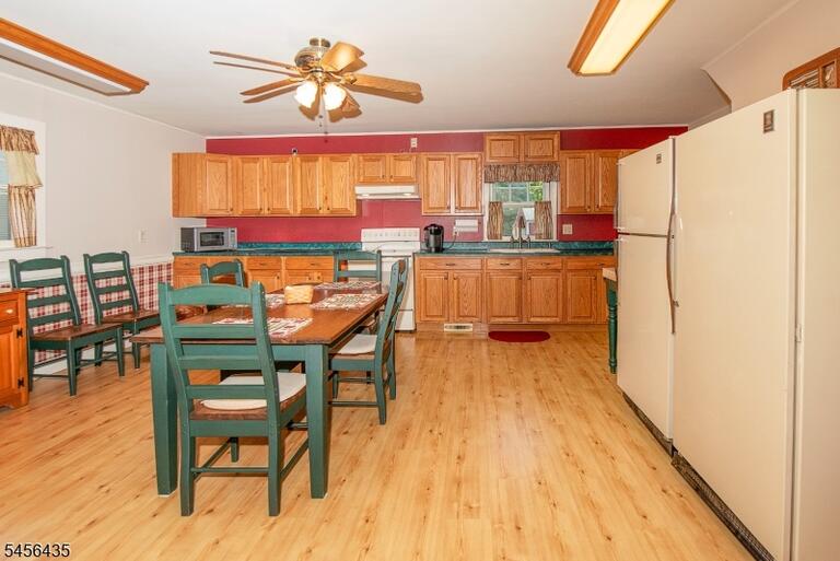 Property listing MLS 4049036 photo 14